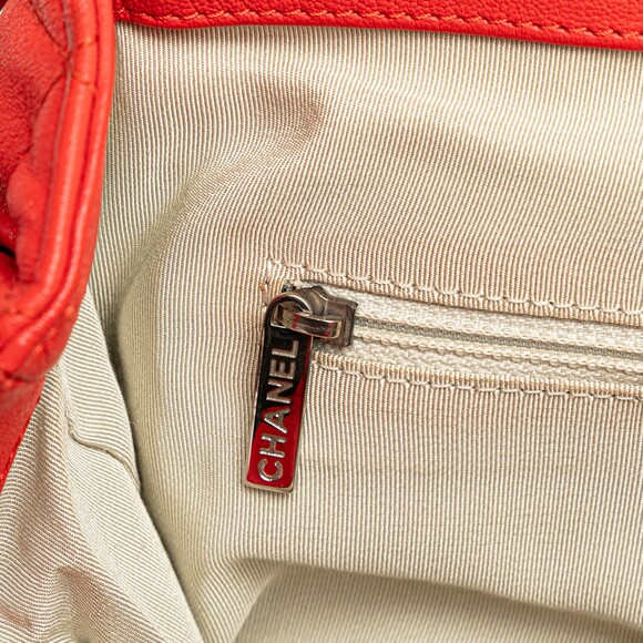 Auth Chanel Large Quilted Lambskin #230519C20B - Picture 7 of 12